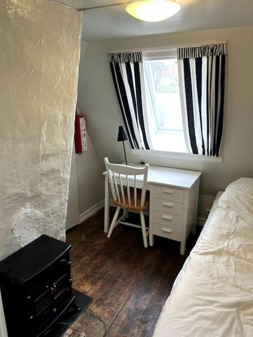 Cozy Apartment In Popular Street Bergen Esterno foto